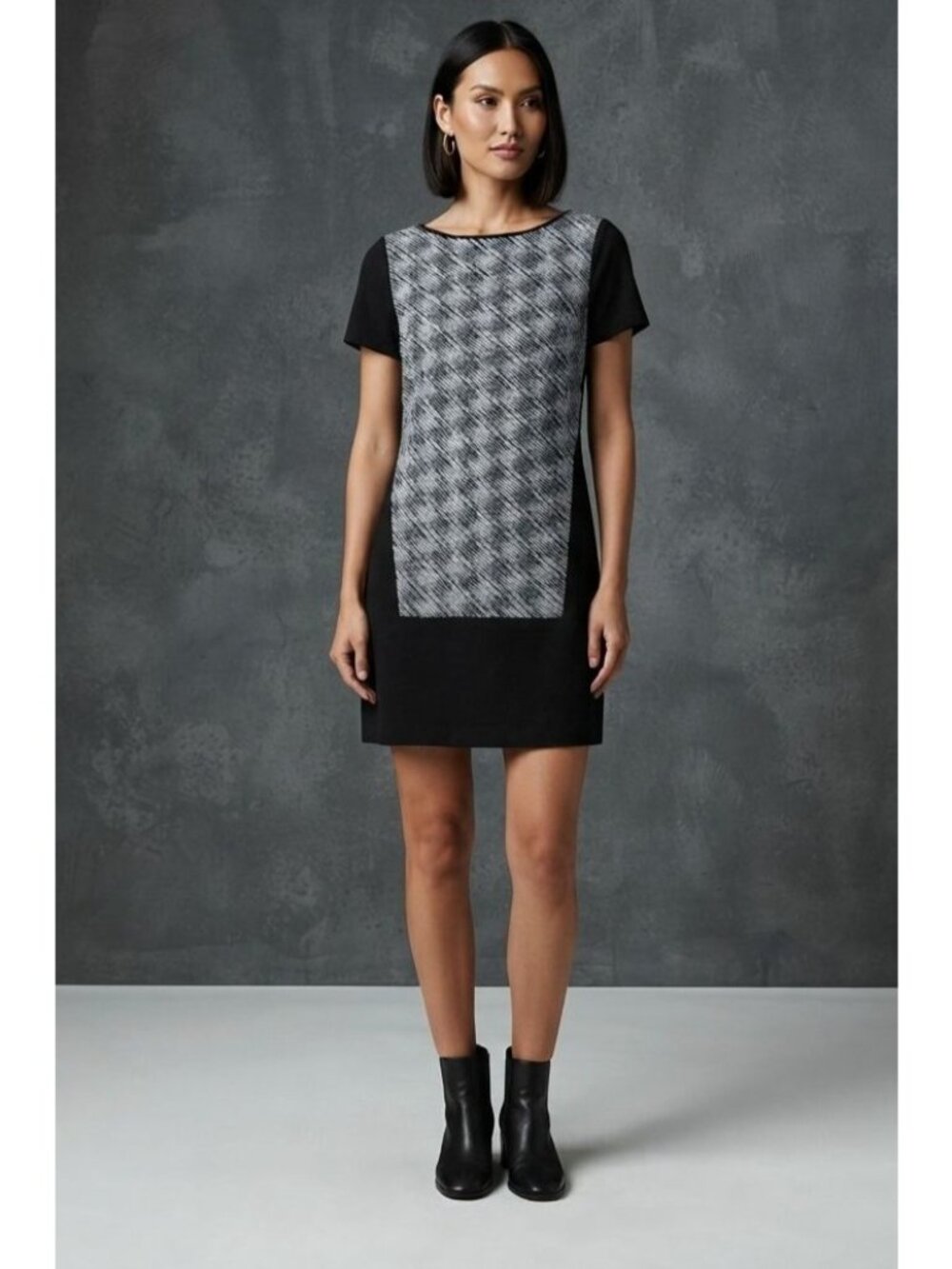 Women's - Armani Exchange Black and White Colorblock Short Sleeve Dress, XS